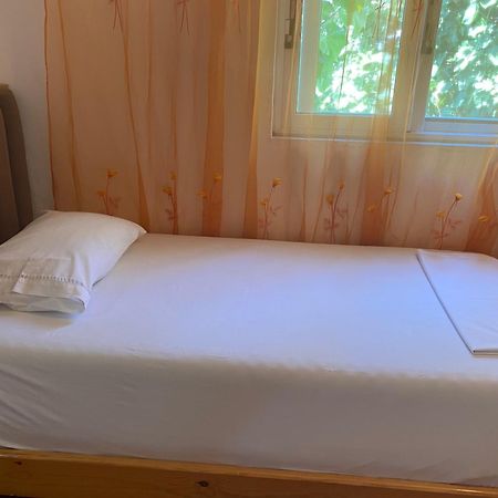 Seferi'S Apartament Apartment Sarande Ngoại thất bức ảnh