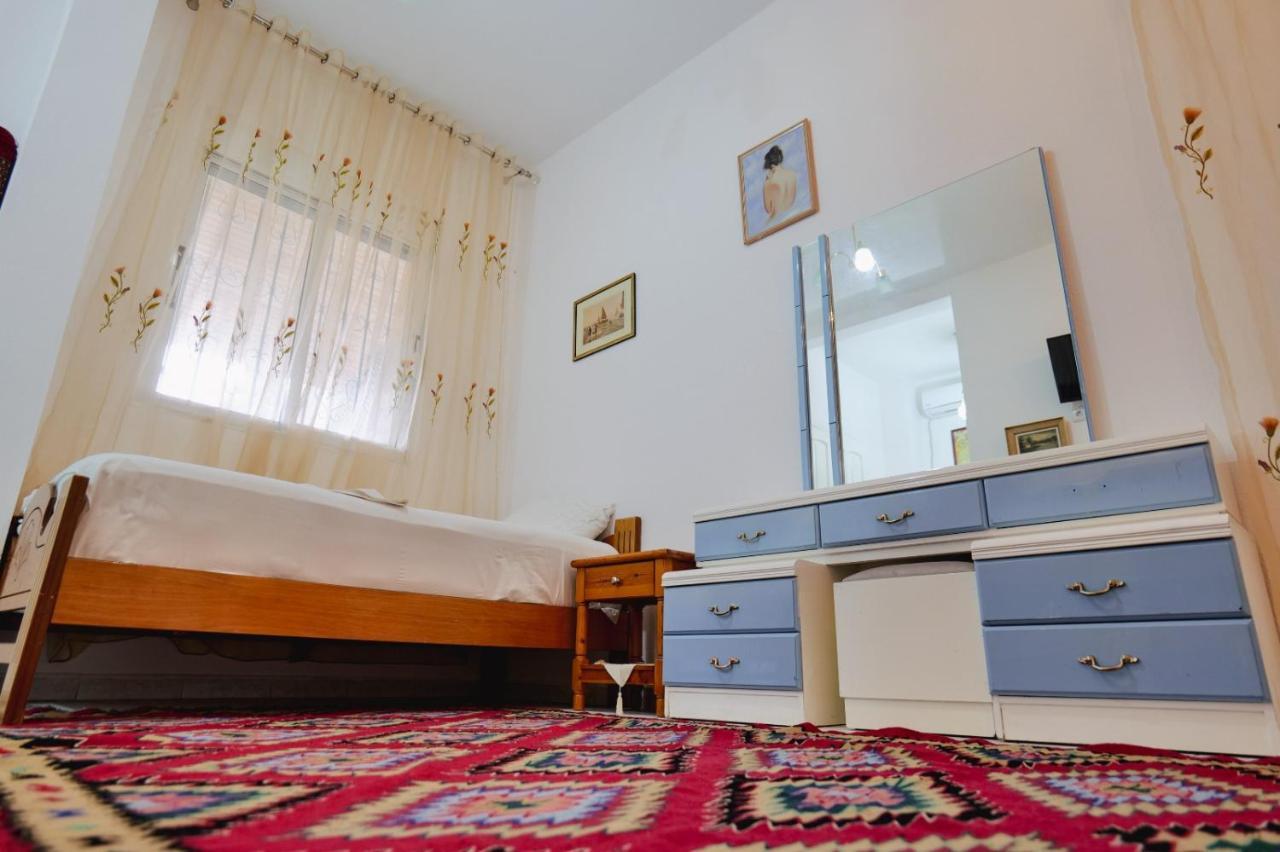 Seferi'S Apartament Apartment Sarande Ngoại thất bức ảnh