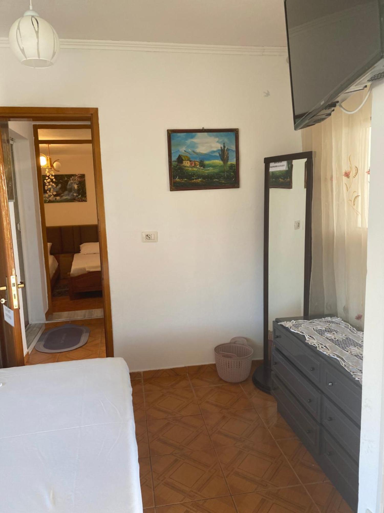 Seferi'S Apartament Apartment Sarande Ngoại thất bức ảnh